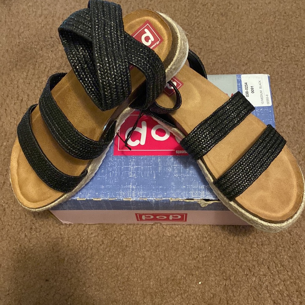 POP sandles